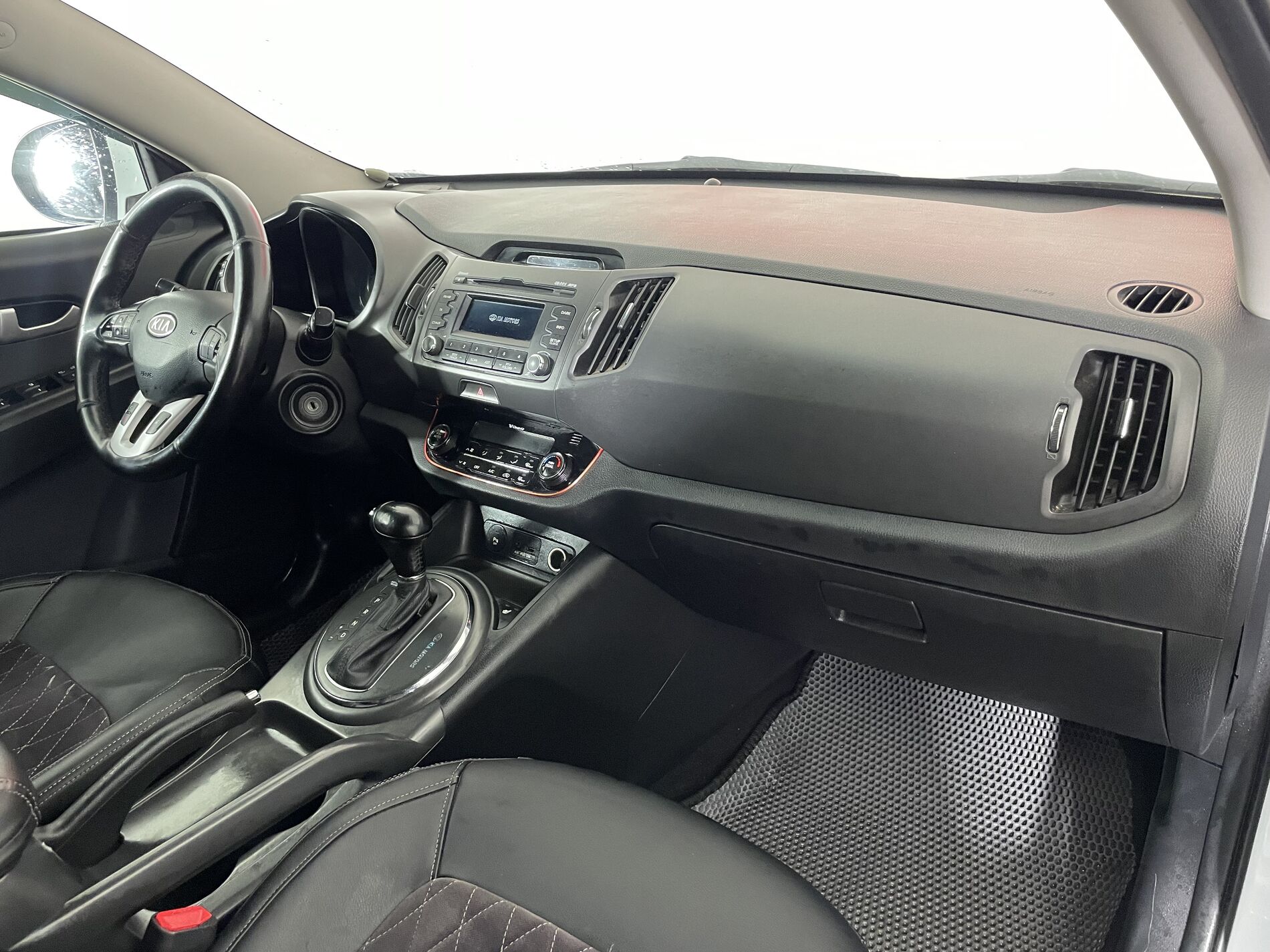 Kia Sportage 2011 Белый